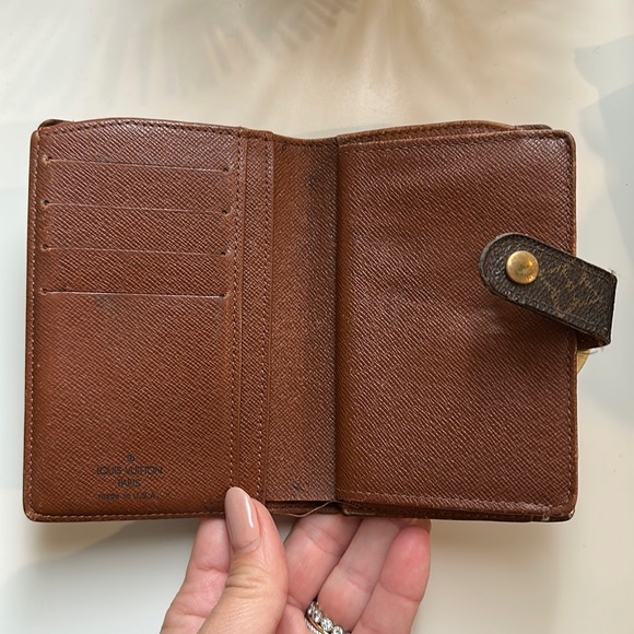 Louis Vuitton Vintage 2002 Viennois Wallet - Picture 2 of 6